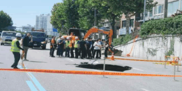 이상기후·난개발…싱크홀, 환경파괴가 불러온 \’인재\’