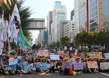 [사진첩] “기후재난 못 살겠다”…강남에서 울려 퍼진 함성