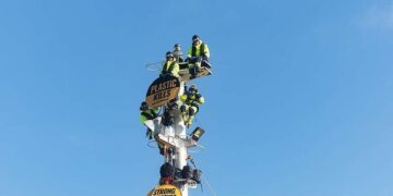 한국서 ‘플라스틱 생산감축’ 시위한 해외 활동가들 “한 달 넘게 출국금지 중”