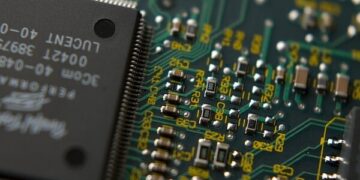 삼성 반도체 연구개발 노동자, 2년간 43만시간 더 일했다